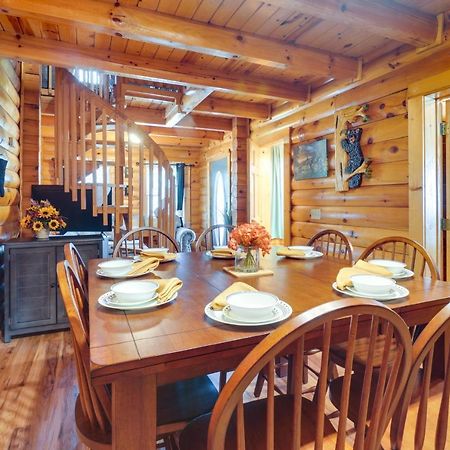 Lovely Gatlinburg Cabin With Private Hot Tub! Extérieur photo