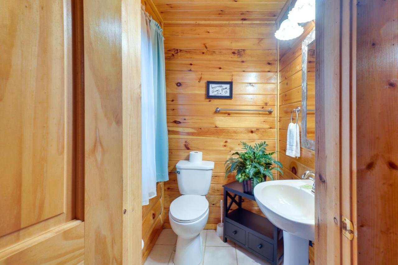 Lovely Gatlinburg Cabin With Private Hot Tub! Extérieur photo