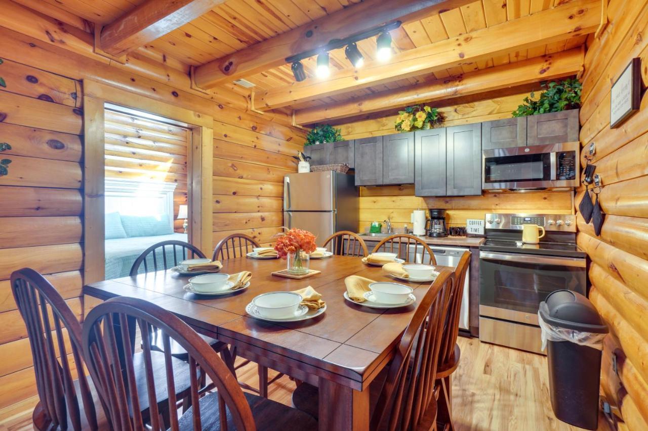 Lovely Gatlinburg Cabin With Private Hot Tub! Extérieur photo