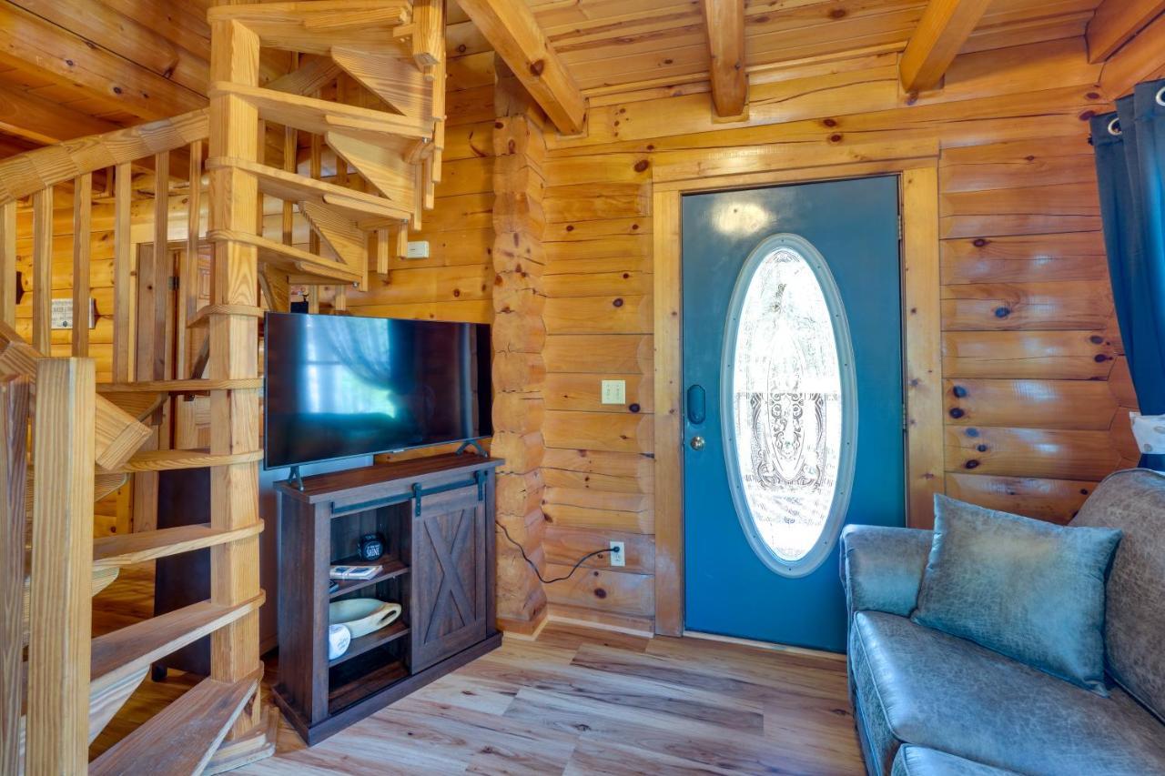 Lovely Gatlinburg Cabin With Private Hot Tub! Extérieur photo