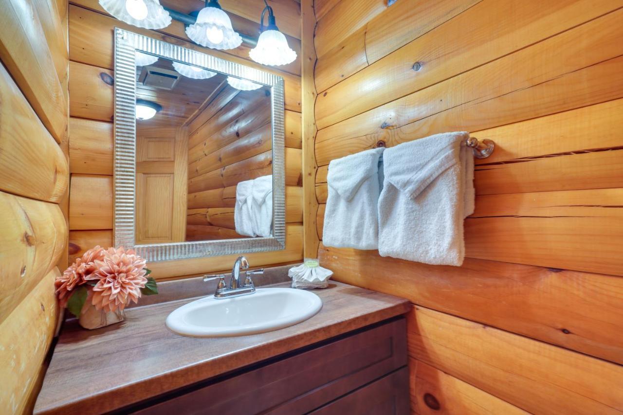 Lovely Gatlinburg Cabin With Private Hot Tub! Extérieur photo