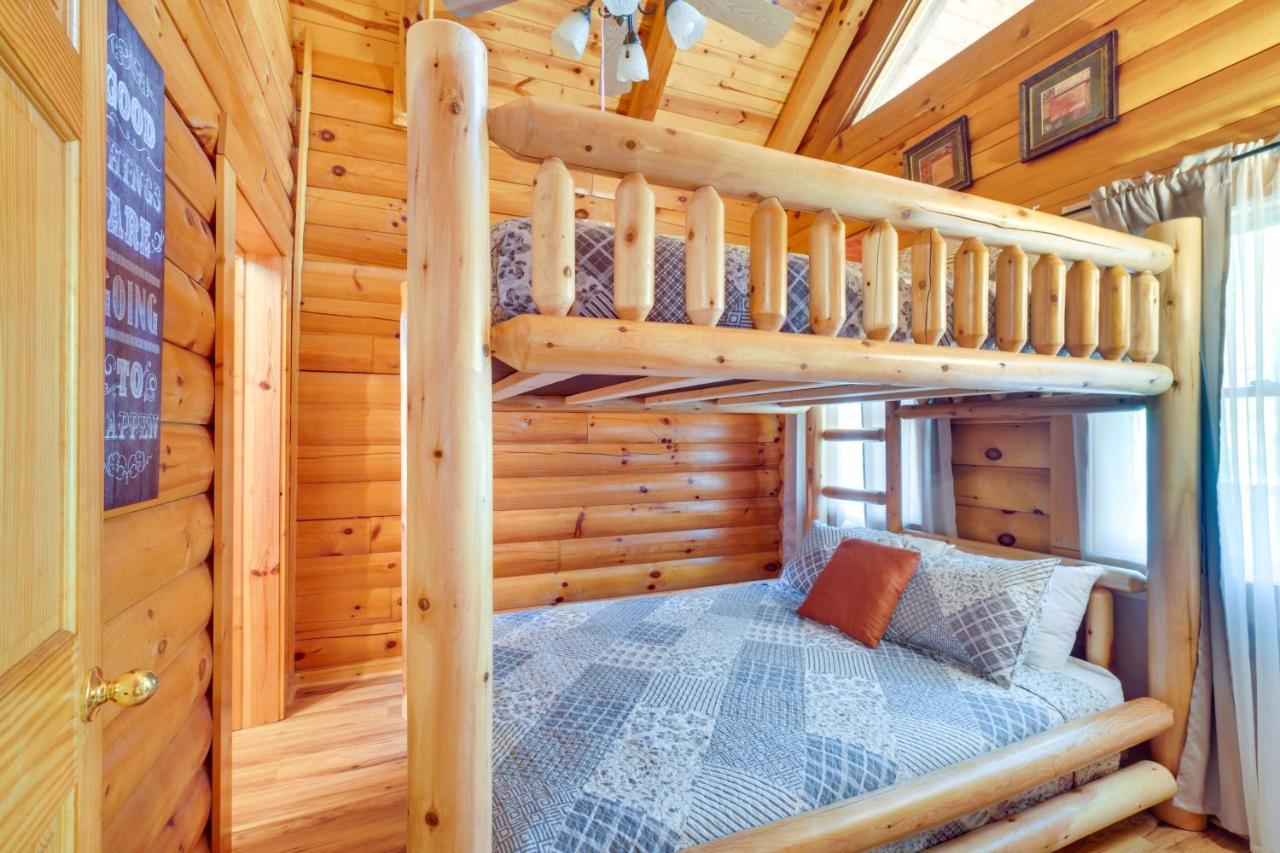 Lovely Gatlinburg Cabin With Private Hot Tub! Extérieur photo